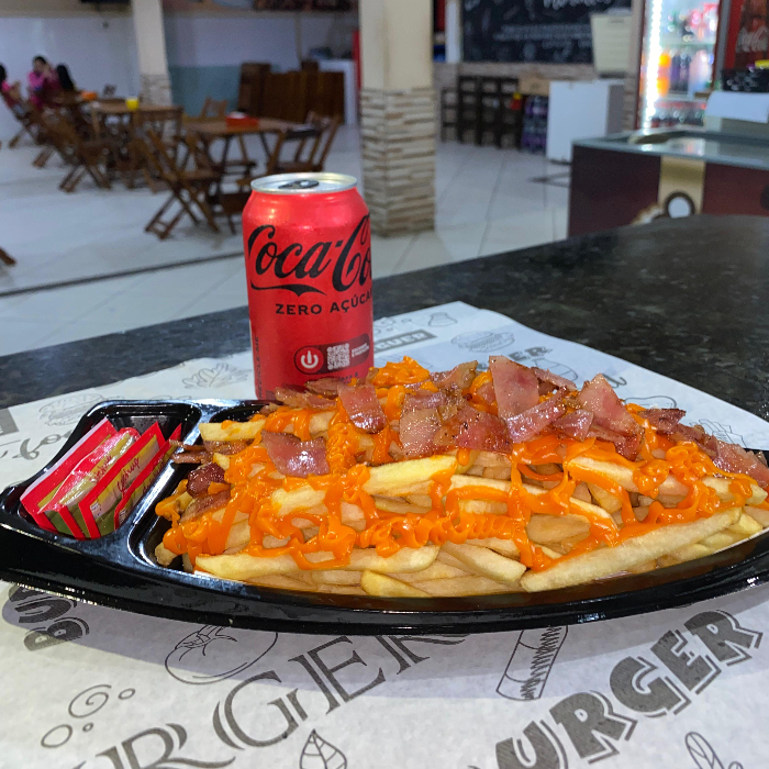 BATATA COM CHEDDAR E BACON