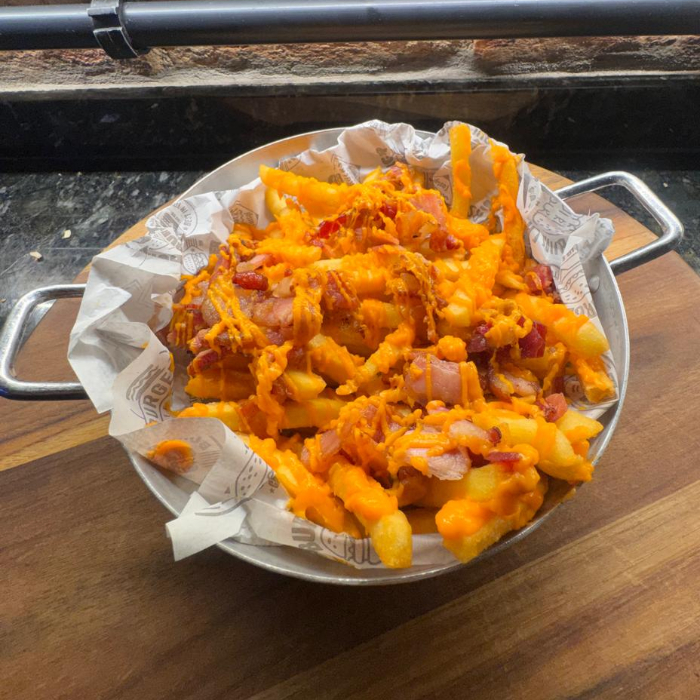 BATATA CHEDDAR E BACON