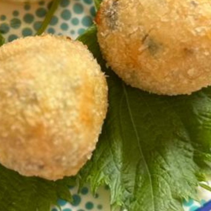 BOLINHO SALMÃO COM DOUBLE CHEESE 2 UND