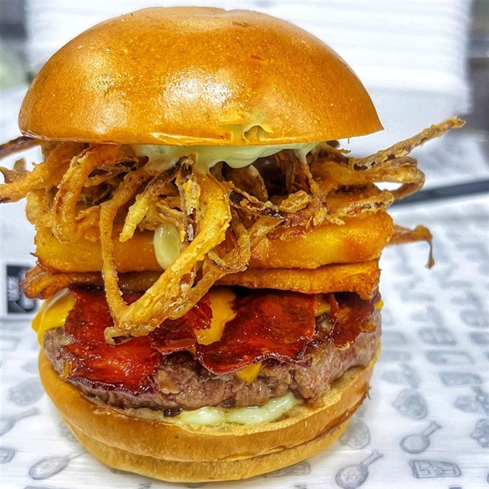 BURGER DA SEMANA: ??-LARICA MR BURGUER- ??