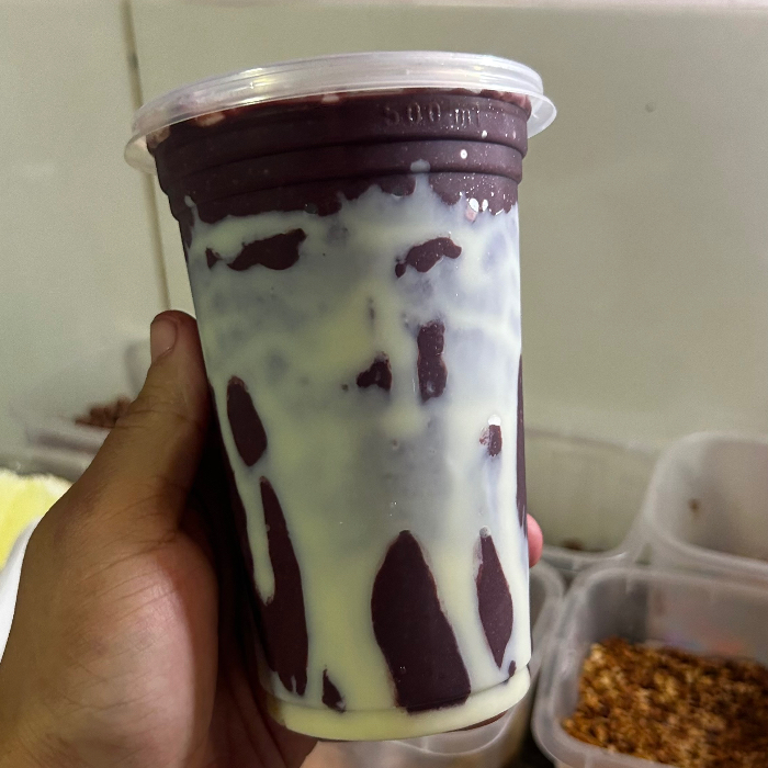 BATIDA AÇAÍ C/ BANANA E LEITE CONDENSADO - 500ML