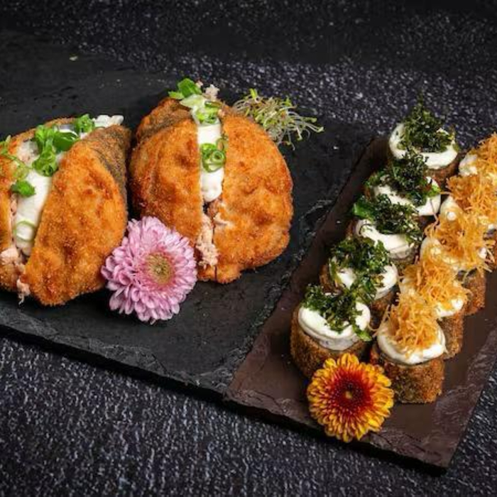 PROMOÇÃO: 2 TEMAKI HOT DE SALMÃO GRELHADO + 10 HOT