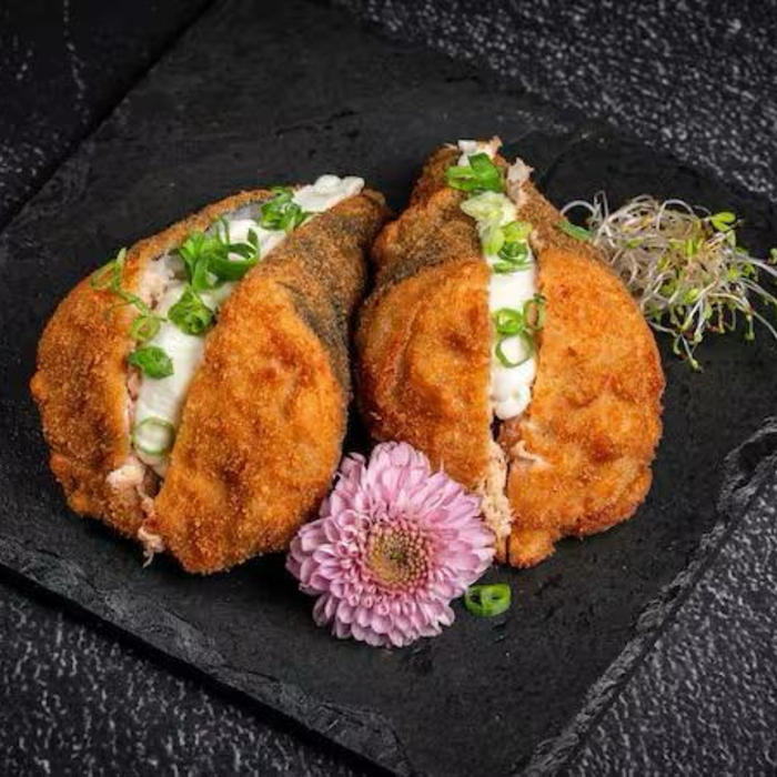 PROMOÇÃO: 2 TEMAKI HOT DE SALMÃO GRELHADO