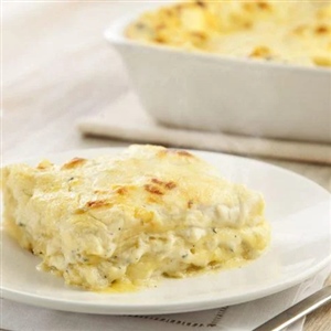 LASANHA QUATRO QUEIJOS 600G QUENTINHA!