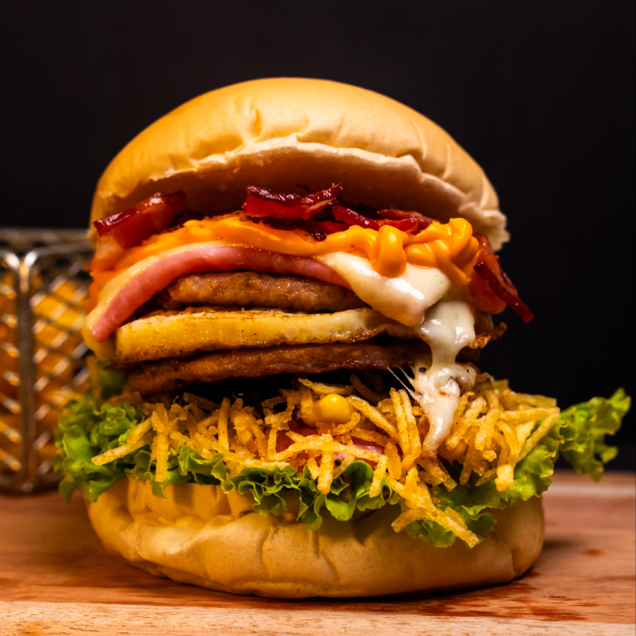 MC X-TUDO + CARNE DUPLA + CHEDDAR