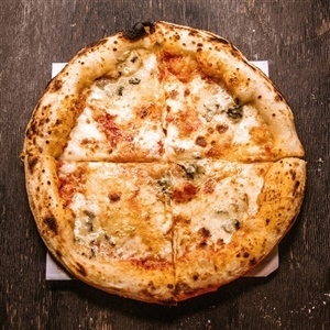 PIZZA NOSSA 4 QUEIJOS