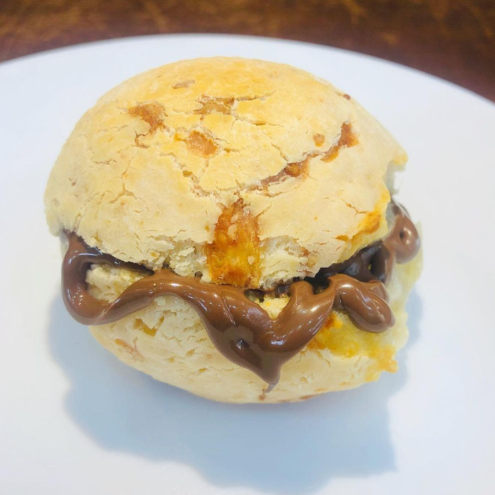 PÃO DE QUEIJO - NUTELLA