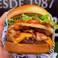 04. CAPRICIOUS BURGUER