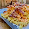BATATA FRITA COM BACON E CHEDDAR
