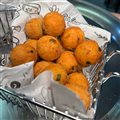 BOLINHO DE BACALHAU