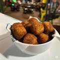 BOLINHO DE LINGUIÇA (8 UN.)