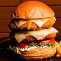CHICKEN BURGER
