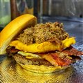 COMBO BURGER DA SEMANA: --SÃO TANTAS EMOÇOES 2.0 +BATATA 150G E REFRI LATA