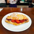CROISSANT 2 - NUTELLA E MORANGO