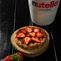 ESFIHA NUTELLA COM MORANGO