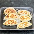 GUIOZA DE SALMÃO (6 UNIDADES)