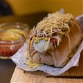 HOT DOG ANEL DE CEBOLA COM CHEDDAR