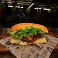MI TÓRA NA COSTELA NO PÃO DE LEITE