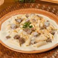 MOLHO DE ISCA DE CARNE COM CATUPIRY E ALHO FRITO