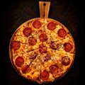 Pepperoni c/ cebola roxa