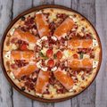 PIZZA PEITO DE PERU COM DAMASCO