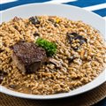 RISOTO DE FUNGHI COM ESCALOPE DE FILÉ MIGNON