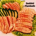 SASHIMI DE SALMÃO FLAMBADO