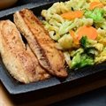 TEPPAN DE FRANGO TERIYAKI