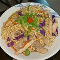 YAKISOBA FRANGO + LEGUMES