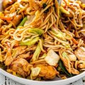 YAKISOBA FRANGO